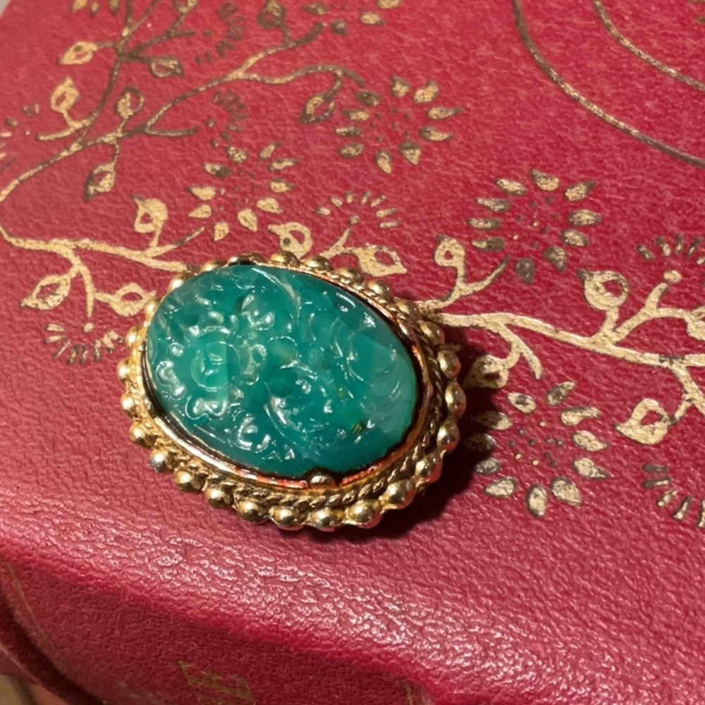 Vintage Floral Carved Jade Brooch & Clasp